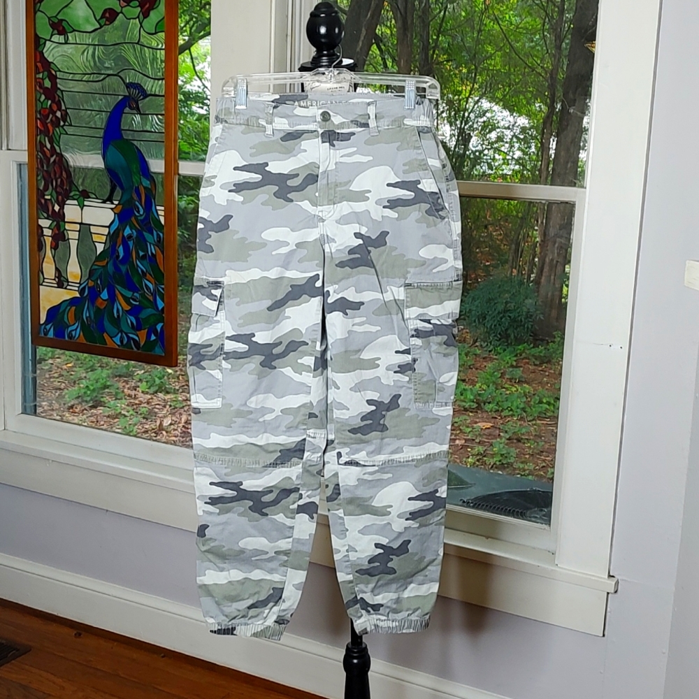 American Eagle Super Stretch Camo Cargo Pants SZ: 6 Gorpcore Y2K Hiking